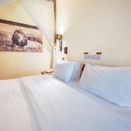 Severin Sea Lodge Mombassa Buitenkant foto